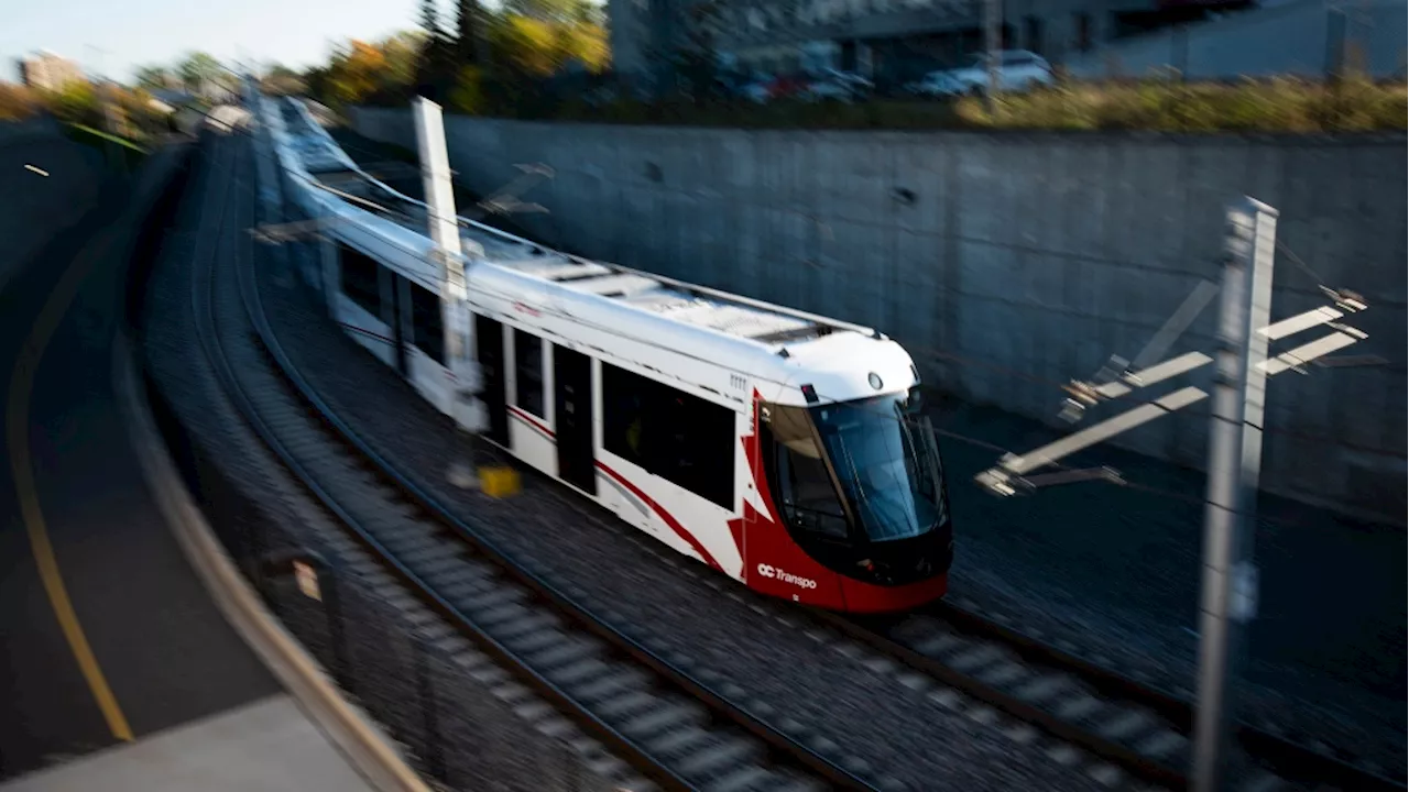 Two O-Train disruptions affect Monday morning commute