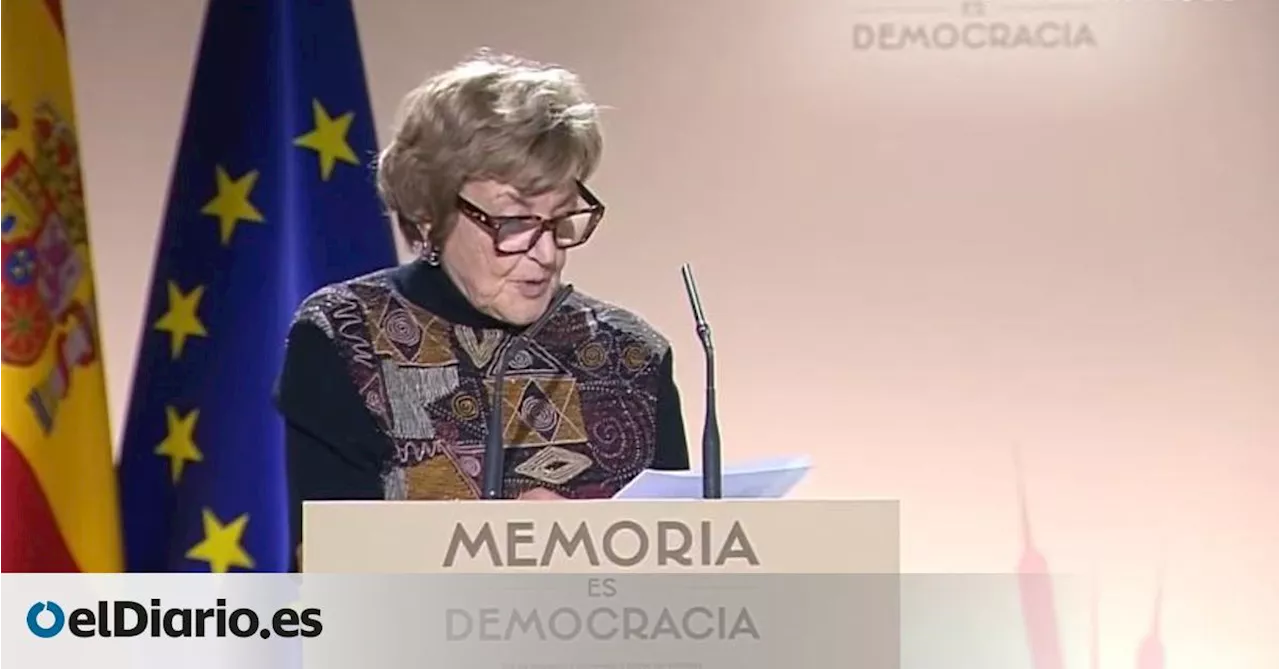 El emotivo discurso de Teresa Alberti en el homenaje a víctimas del franquismo: 'Las vidas de nuestros familiares ocupan ya el lugar que merecen en la historia'