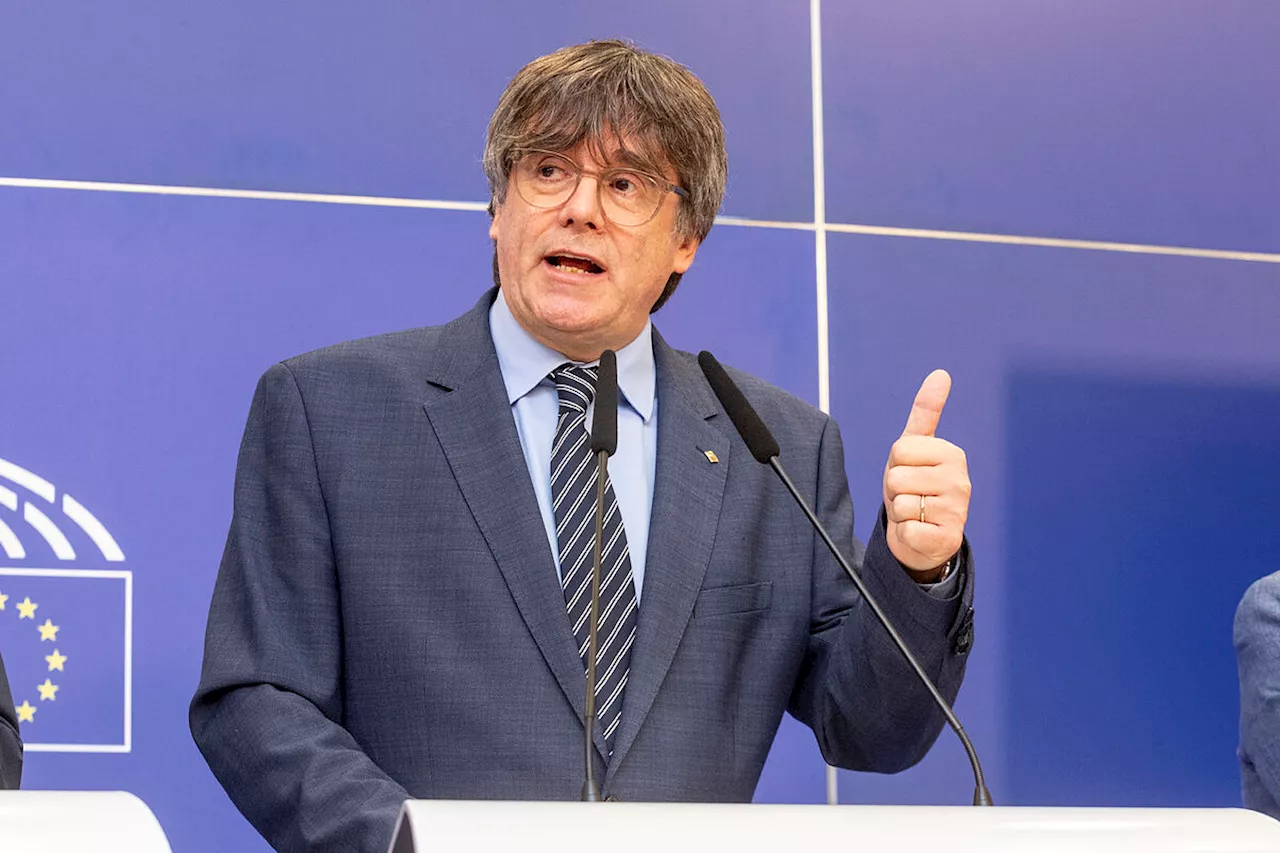 El número 3 del PSOE, Santos Cerdán, se reúne con Puigdemont en Bruselas