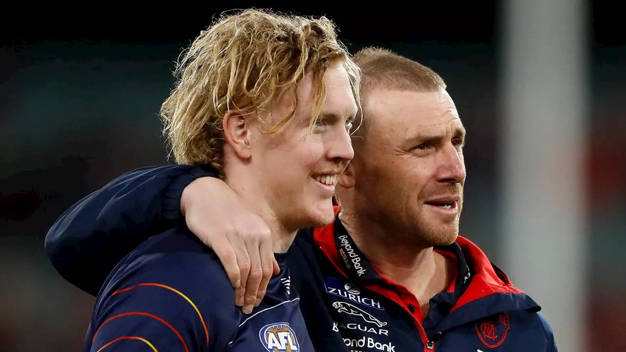 Melbourne CEO defends coach and addresses off-field issues