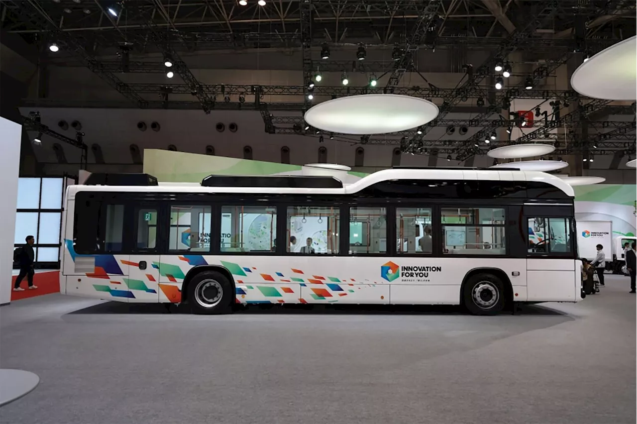 Isuzu unveils the Erga EV bus as the world’s first battery-electric flat-floor route bus