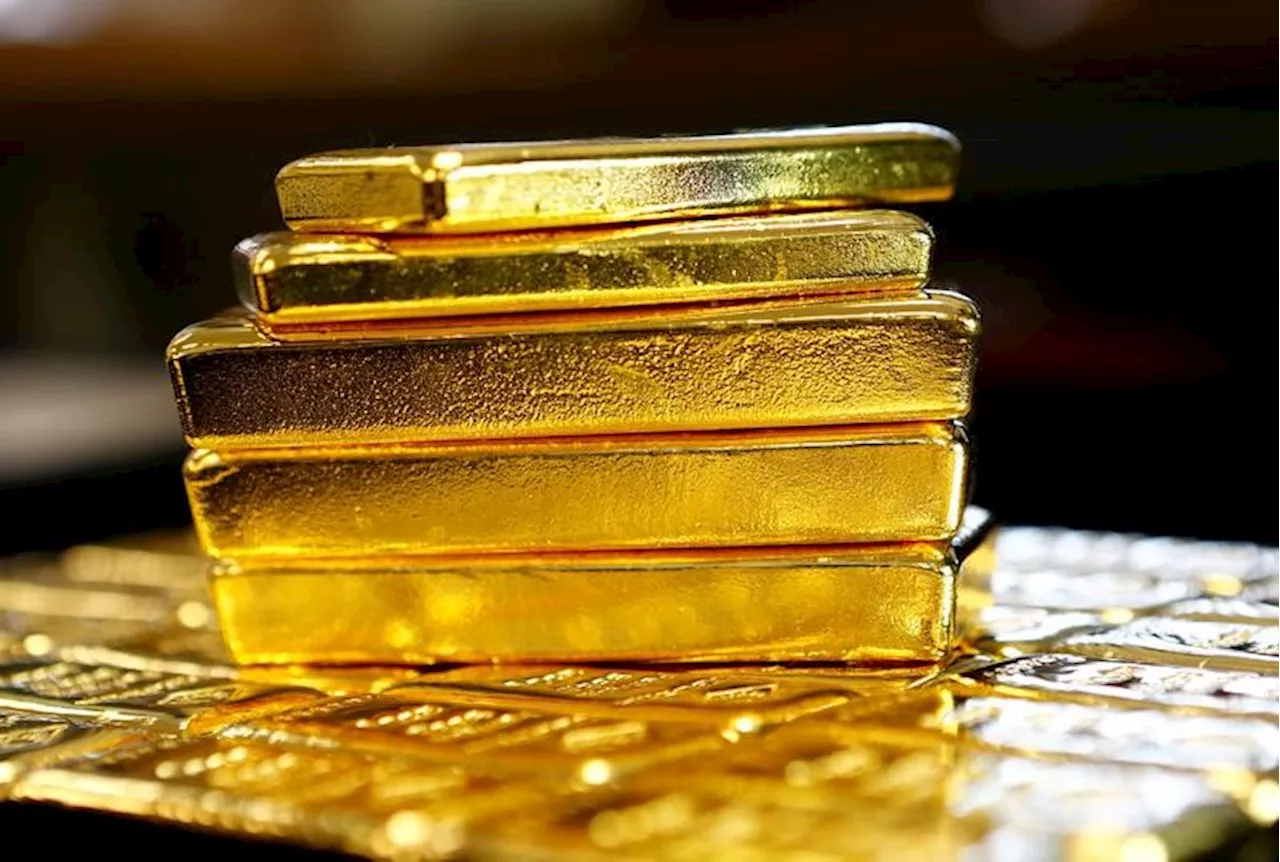 Gold prices hold above $2,000 as Fed meeting approaches