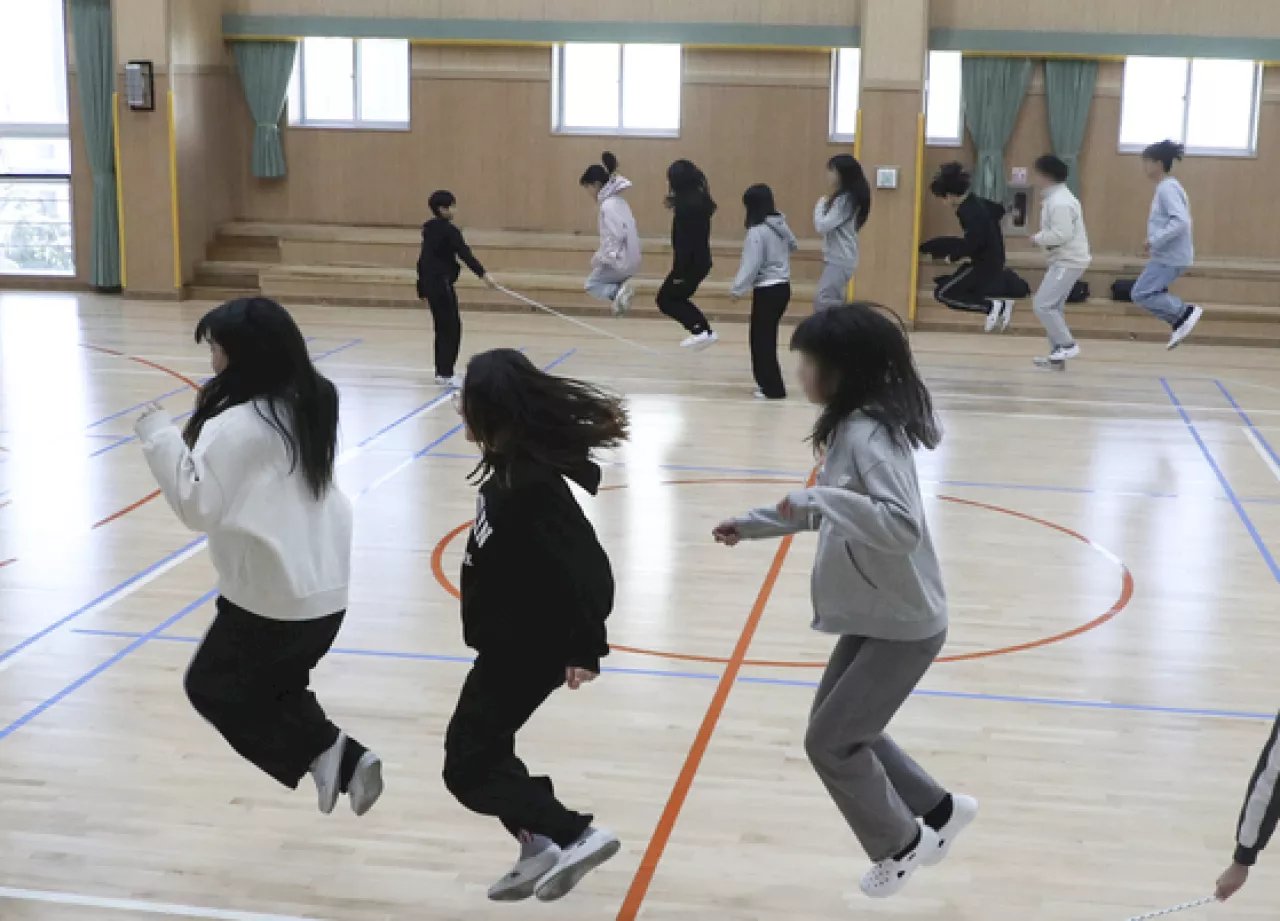 초1·2 '체육' 별도과목 분리 추진…신체활동 시간 두 배 늘린다