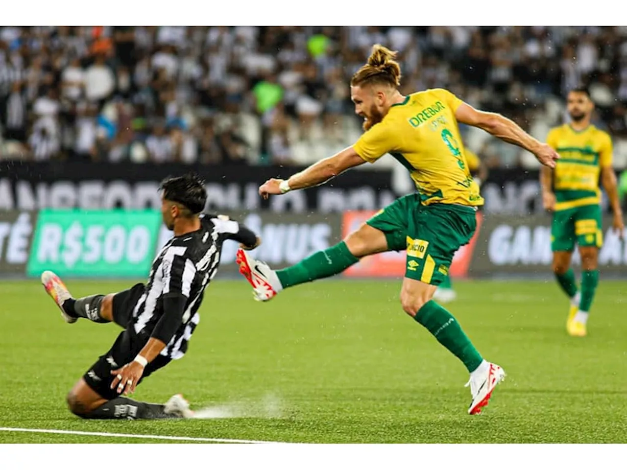 Botafogo x Cuiabá: áudio do VAR no gol de Pitta