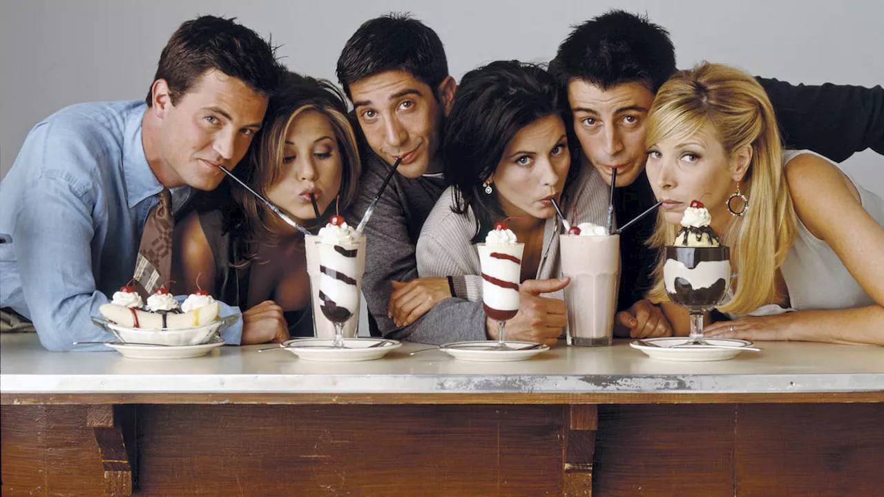 'Utterly devastated' Friends cast pay tribute to Matthew Perry