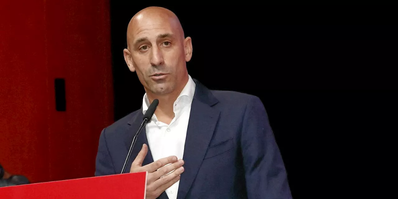 Baiser forcé : Luis Rubiales suspendu trois ans par la Fifa