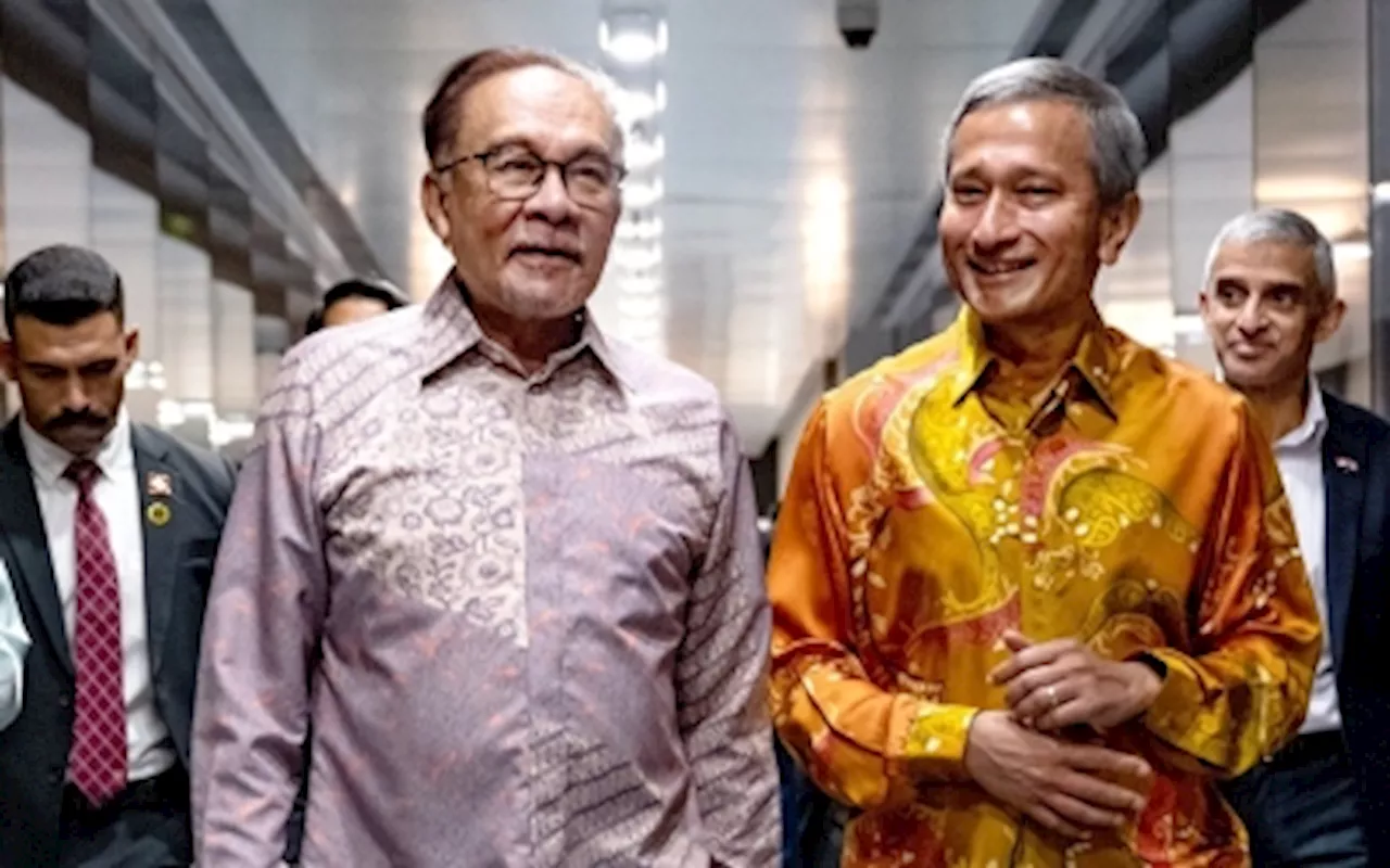 PM Anwar arrives in Singapore for two-day working visit