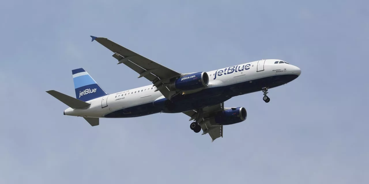 JetBlue Reports Earnings Soon. What to Expect.