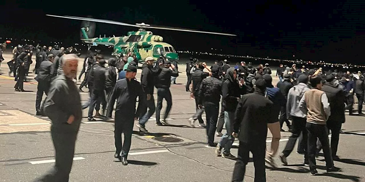 Russia closes airport in Dagestan after hundreds storm flight arriving from Tel Aviv