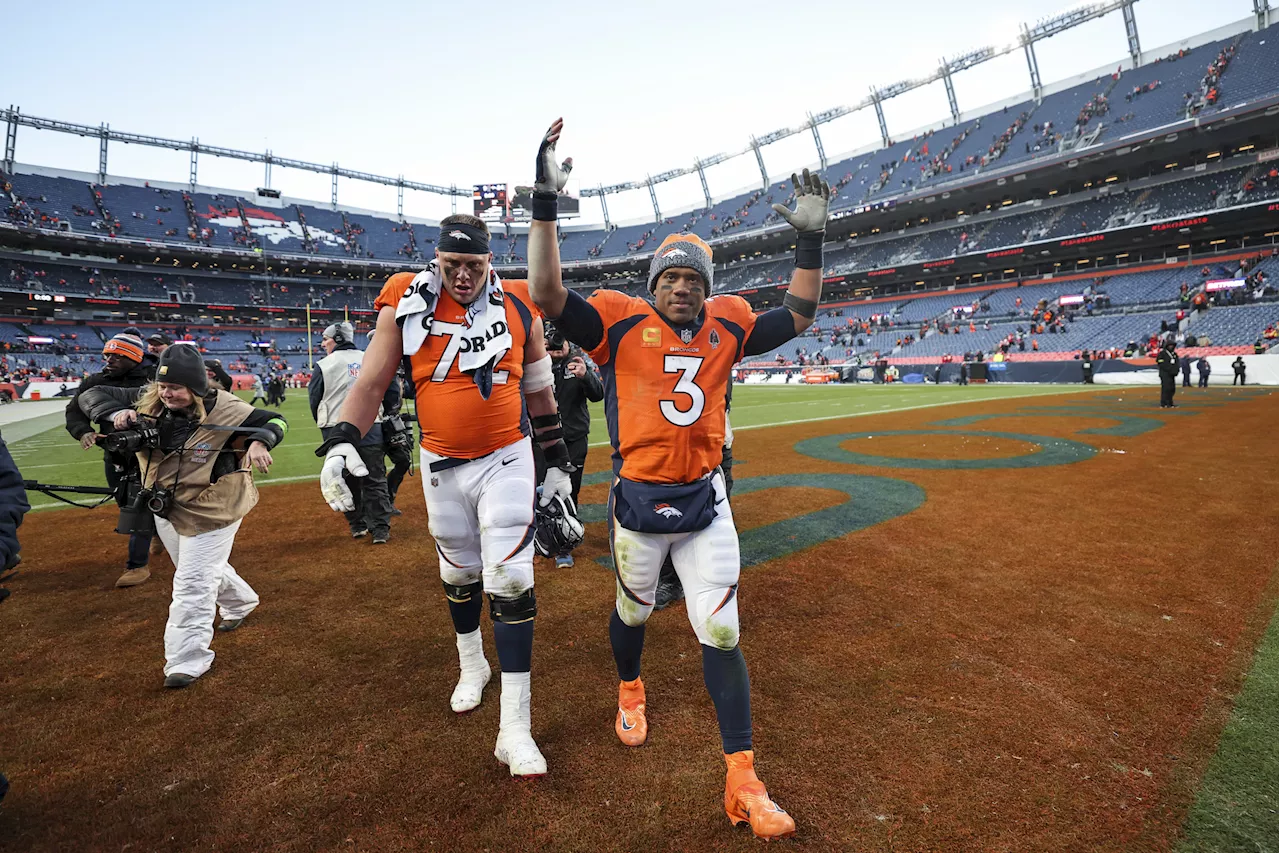 Broncos Troll Chiefs by Playing Taylor Swift in Arena After Big Win