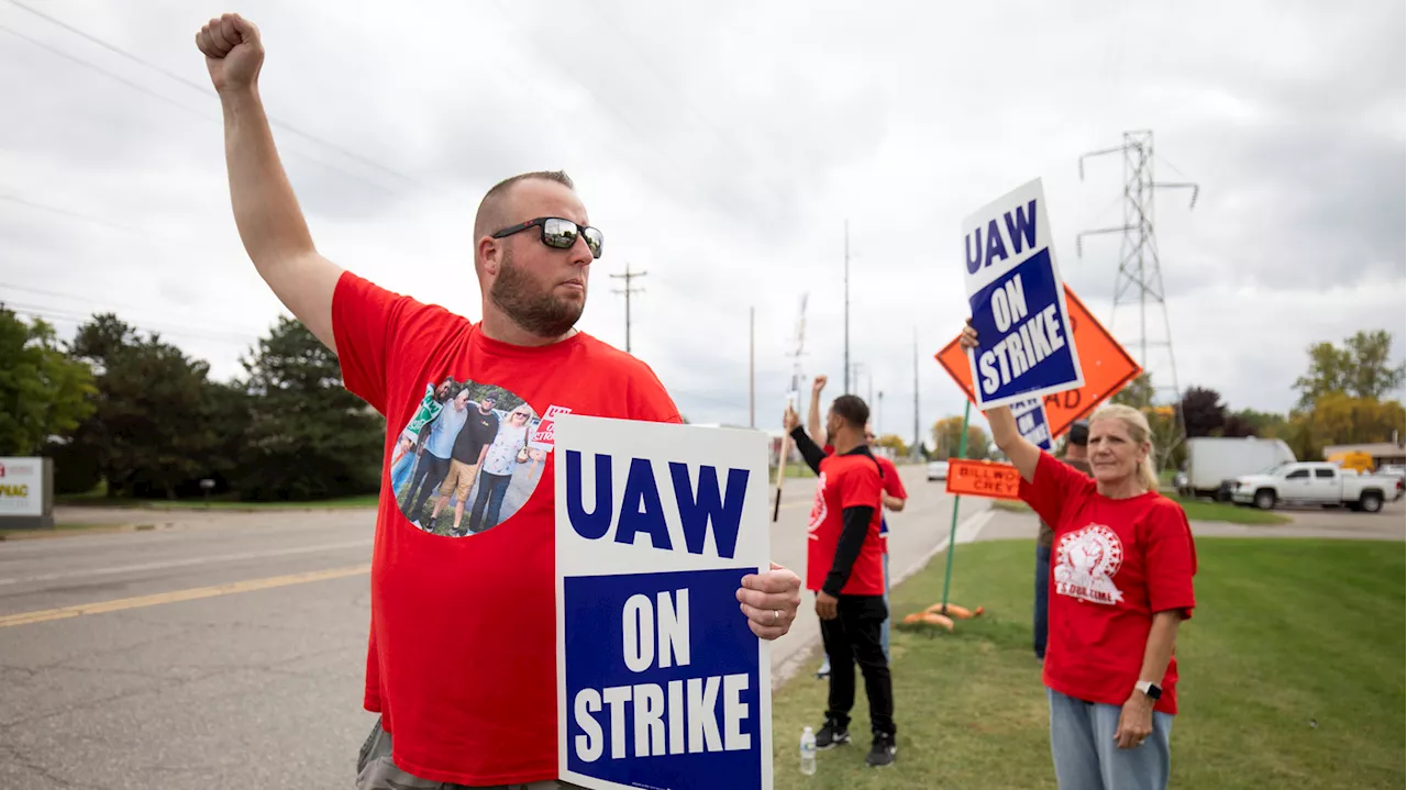 The UAW reaches a tentative deal with GM, the last holdout of Detroit's Big 3