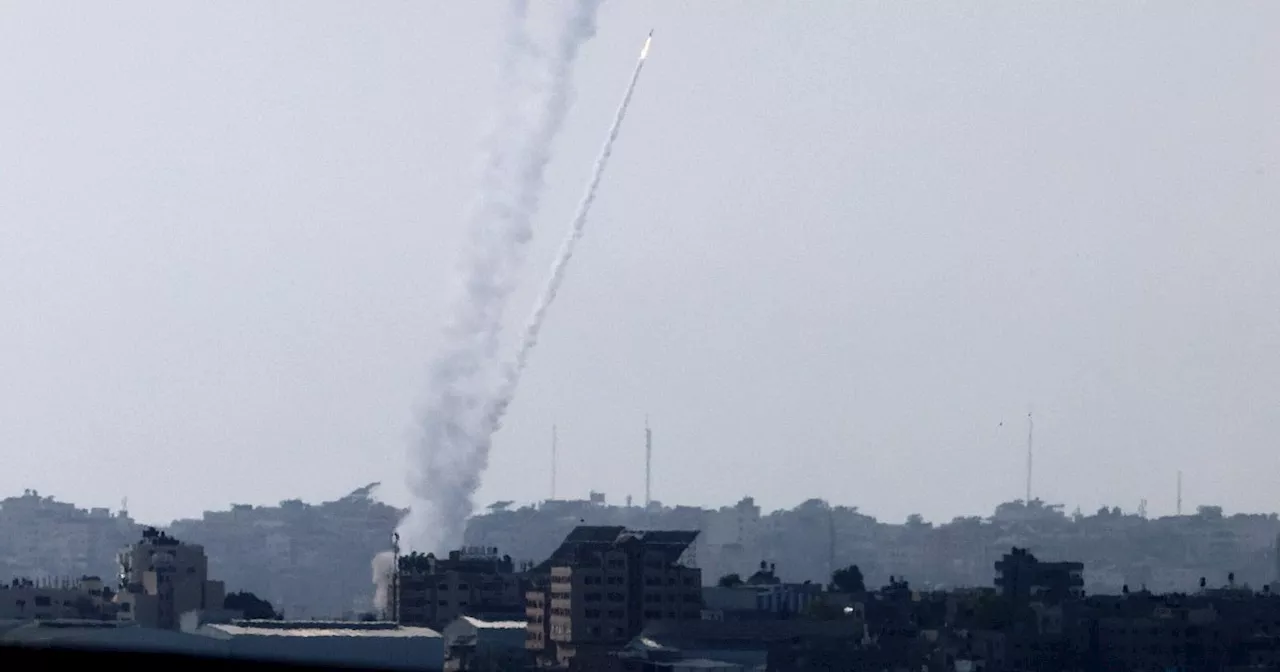 Liveblog: Raketenangriffe auf Israels Zentrum - Hamas veröffentlicht Video weiblicher Geiseln