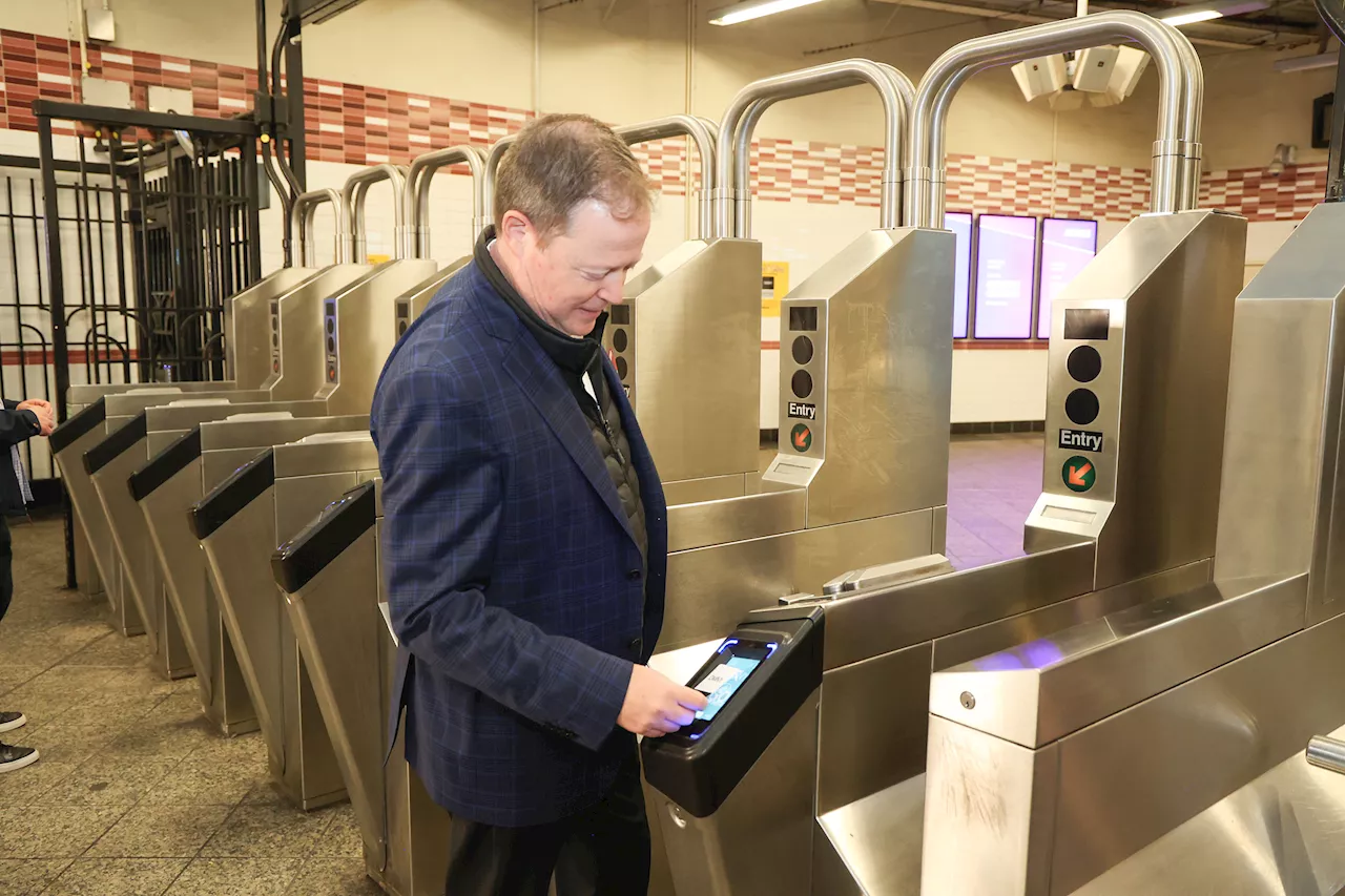 MTA switches first OMNY vending machines on, claims delayed program back on track