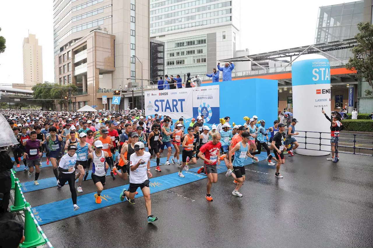 雨のスタートから一転、秋晴れに！！「横浜マラソン2023」開催！！