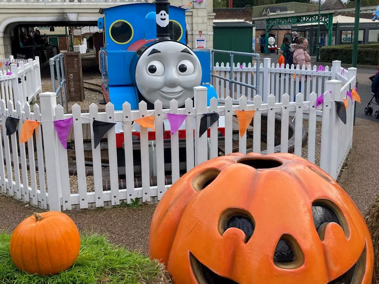 7 enchanting highlights of Drayton Manor's Haunted Manor Halloween event