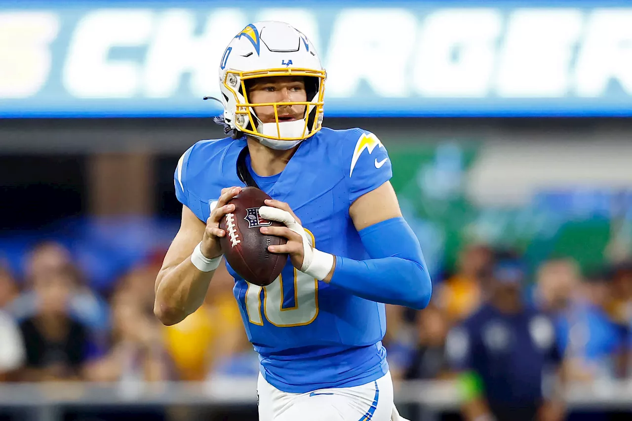 Justin Herbert throws 3 TDs as Chargers handle Bears: How Los Angeles overwhelmed Chicago