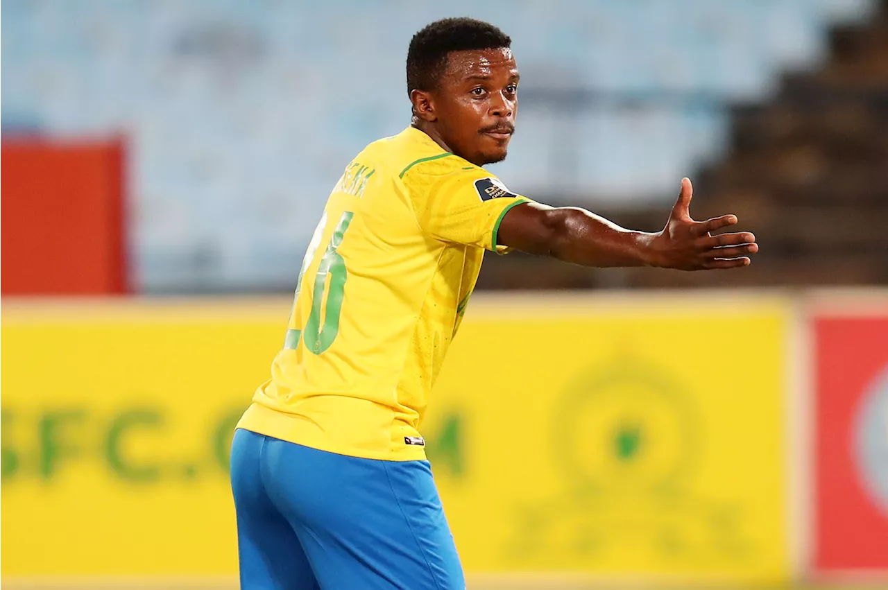 Kasi soccer skills: Mamelodi Sundowns’ Teboho Mokoena flava skills [video]