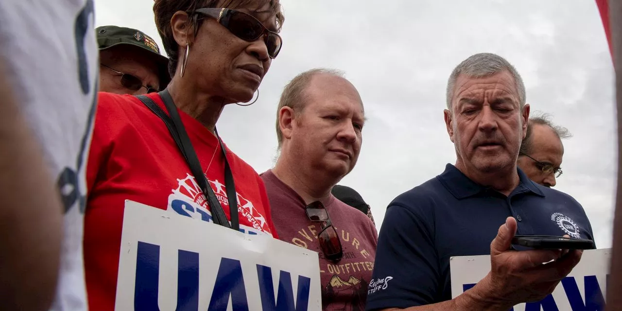 GM, UAW Reach Tentative Labor Deal to End Strike