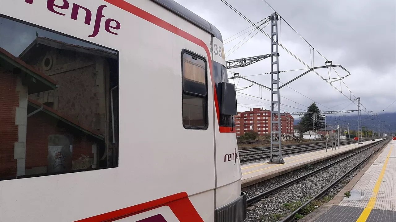 Muere una mujer arrollada por un tren de Cercanías en Alicante