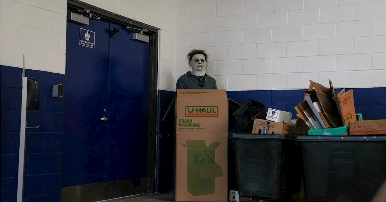 Toronto Maple Leafs Forward Ryan Reaves Scares Teammates with Halloween Prank