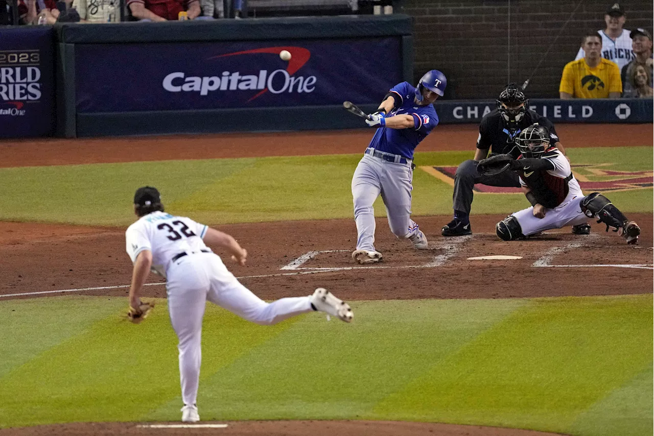 Seager stars with 2-run HR, Rangers gets 2-1 lead over D-backs in World Series