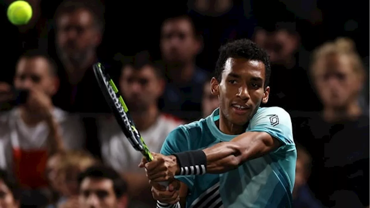 Auger-Aliassime maintains late-season form at Paris Masters, riding 17 aces to Round 1 win