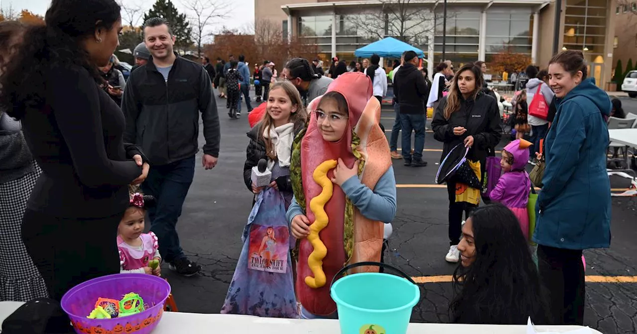 Stevenson High School Key Club hosts Halloween treat event for yougsters