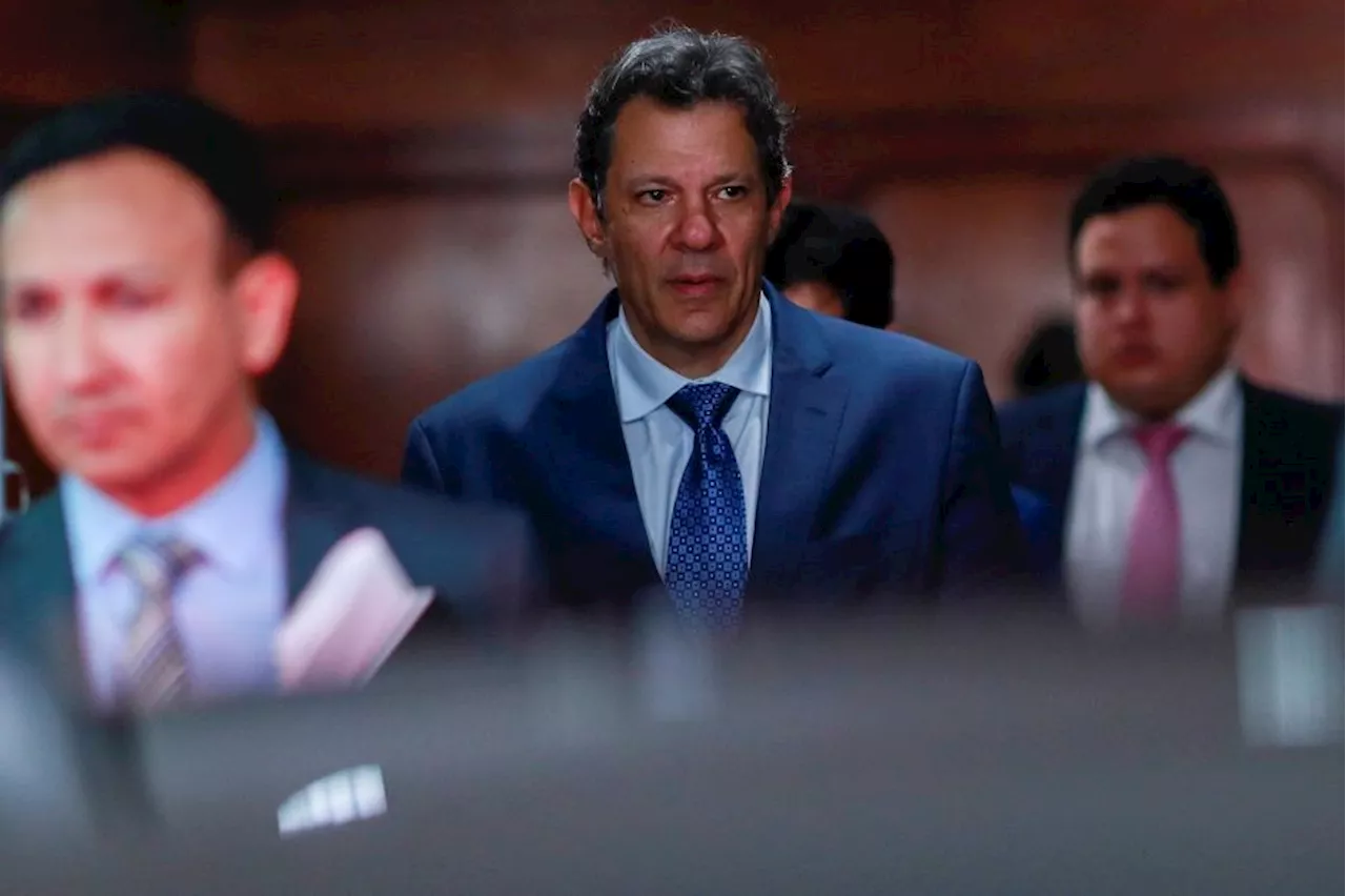 Haddad se reúne com ministros no Planalto para falar de Orçamento