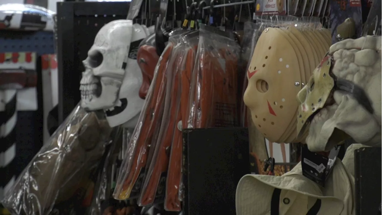 Last-minute Halloween shoppers flock to Spirit Halloween store