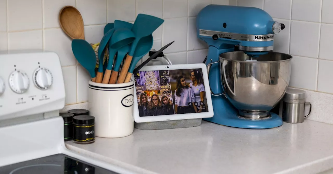 Black Friday deal saves you $100 on Google’s Nest Hub Max smart display