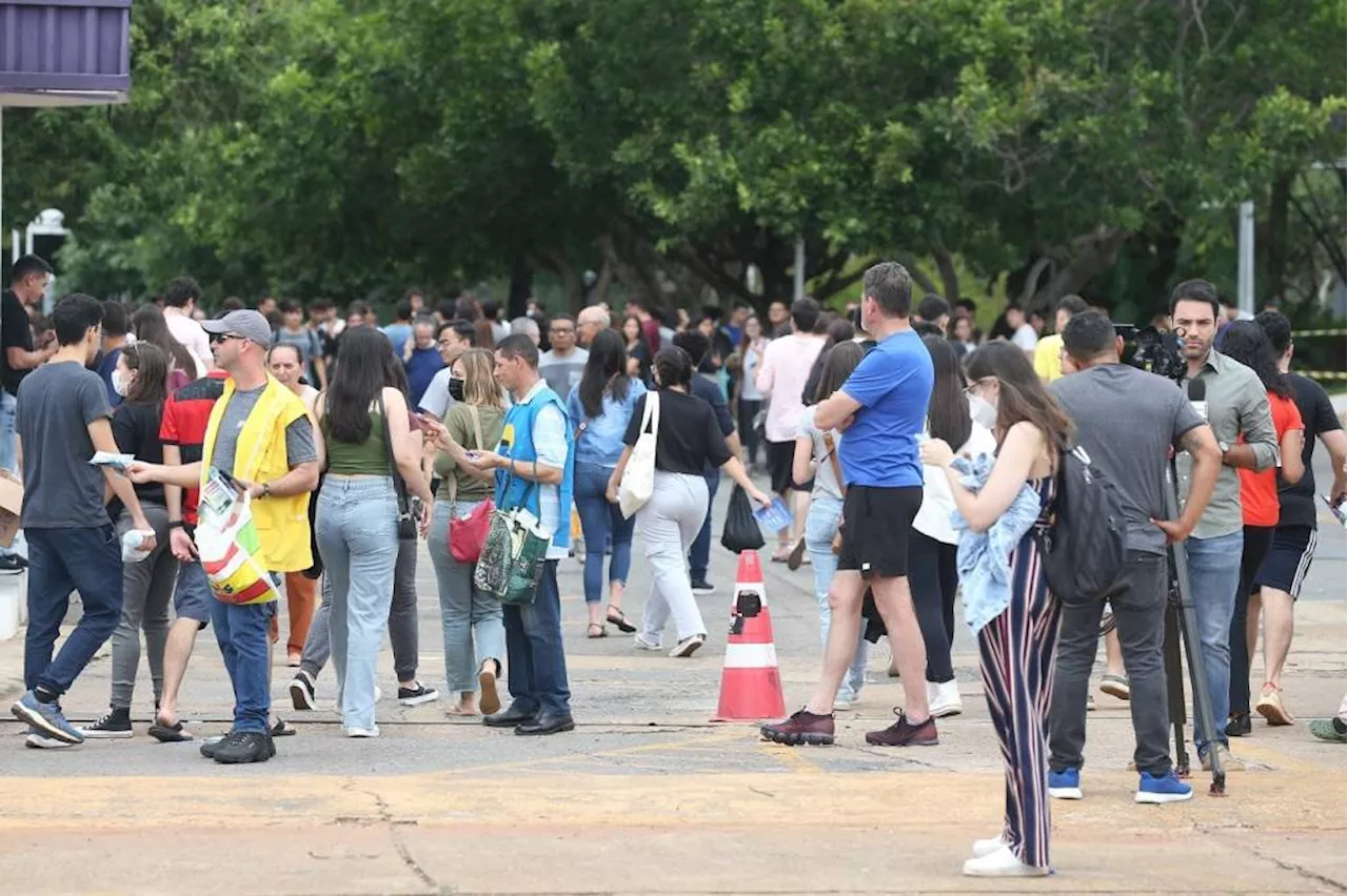 Enem 2023: cidade de São Paulo terá ônibus de graça nos dias do exame