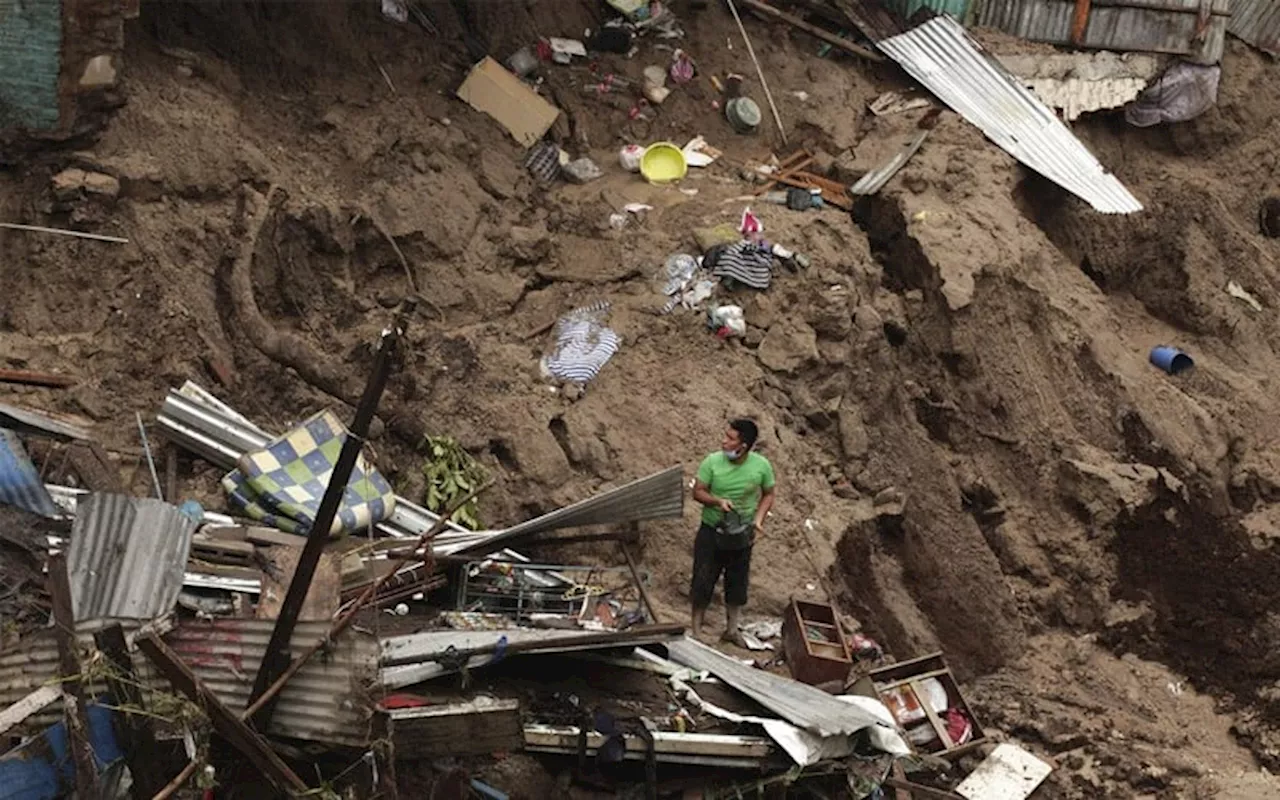 2 dead in tropical storm in El Salvador