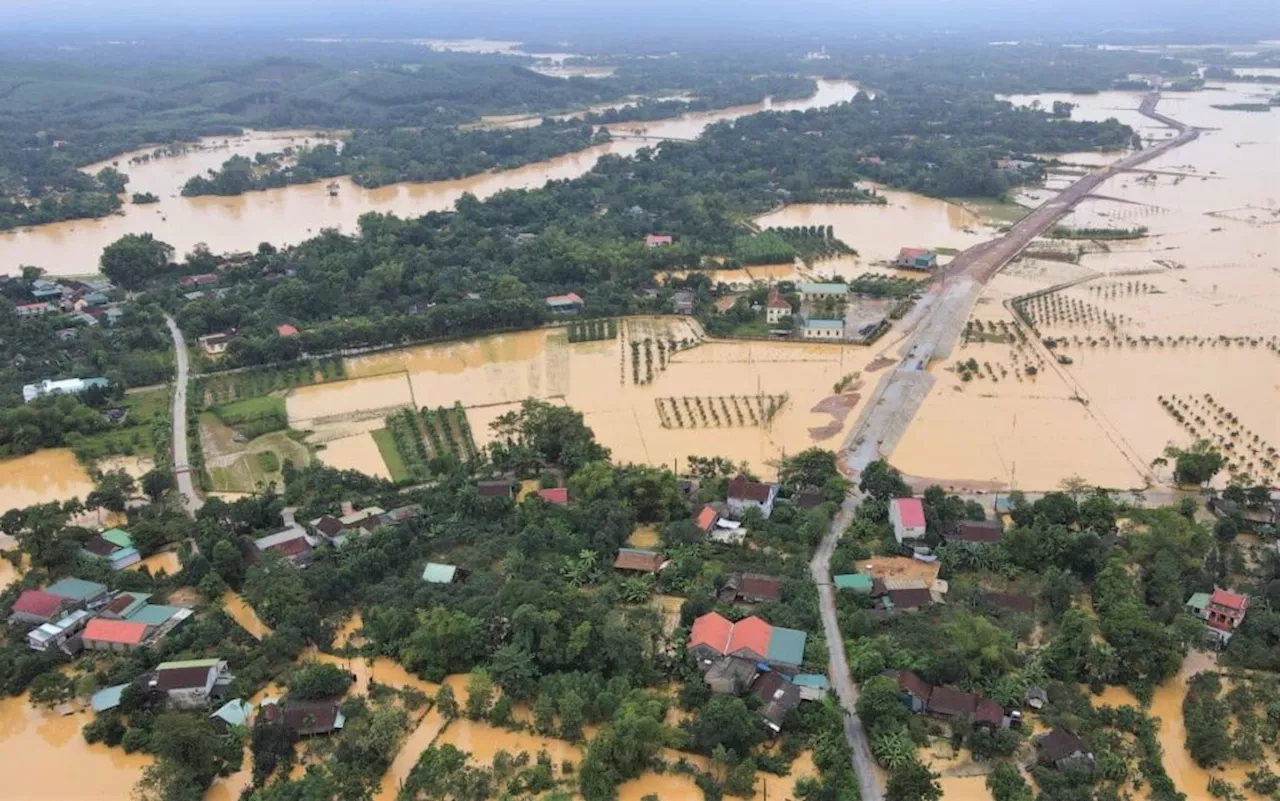 3 dead in heavy rain, floods in Vietnam