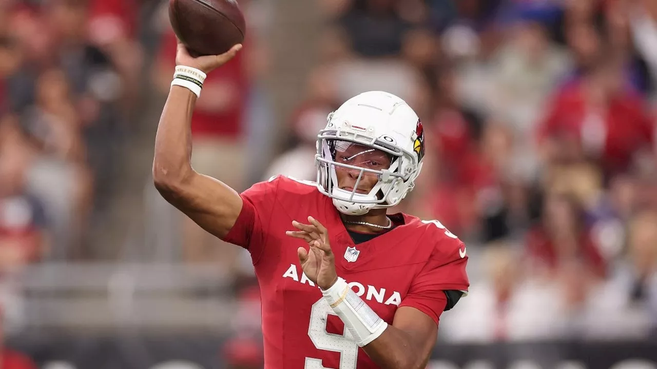 Vikings acquiring Cardinals QB Josh Dobbs with Kirk Cousins out for season