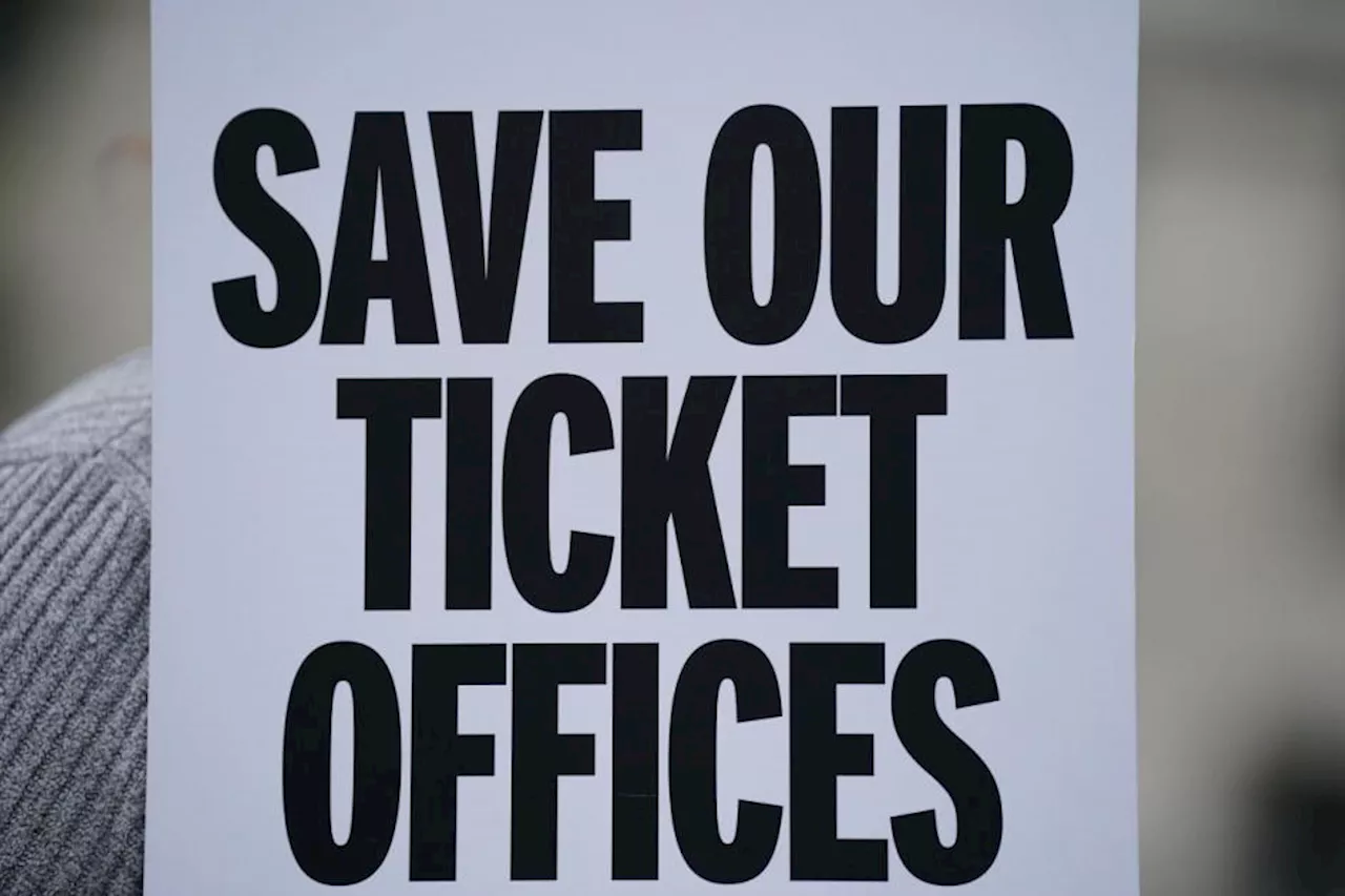 Government opposes planned closure of ticket offices due to accessibility concerns