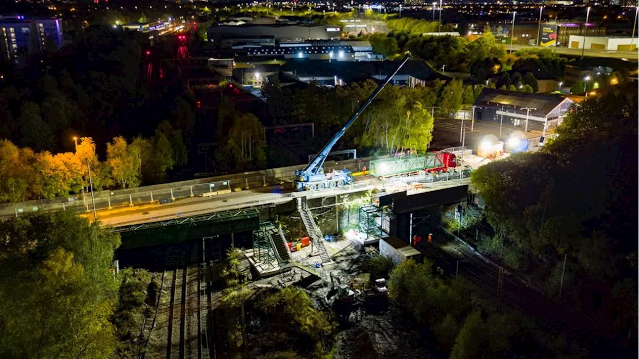 Work to replace railway bridge in Glasgow takes 'step forward'