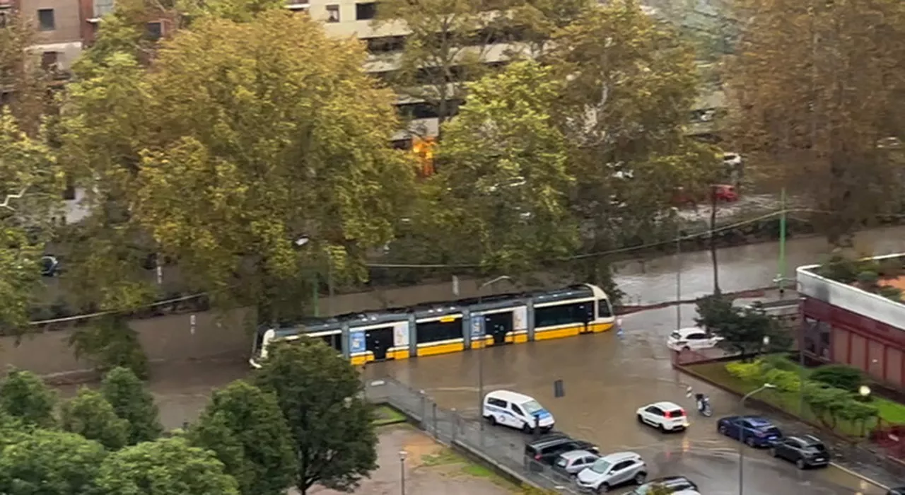 Esondazione Seveso, viale Zara allagata: i video da Milano