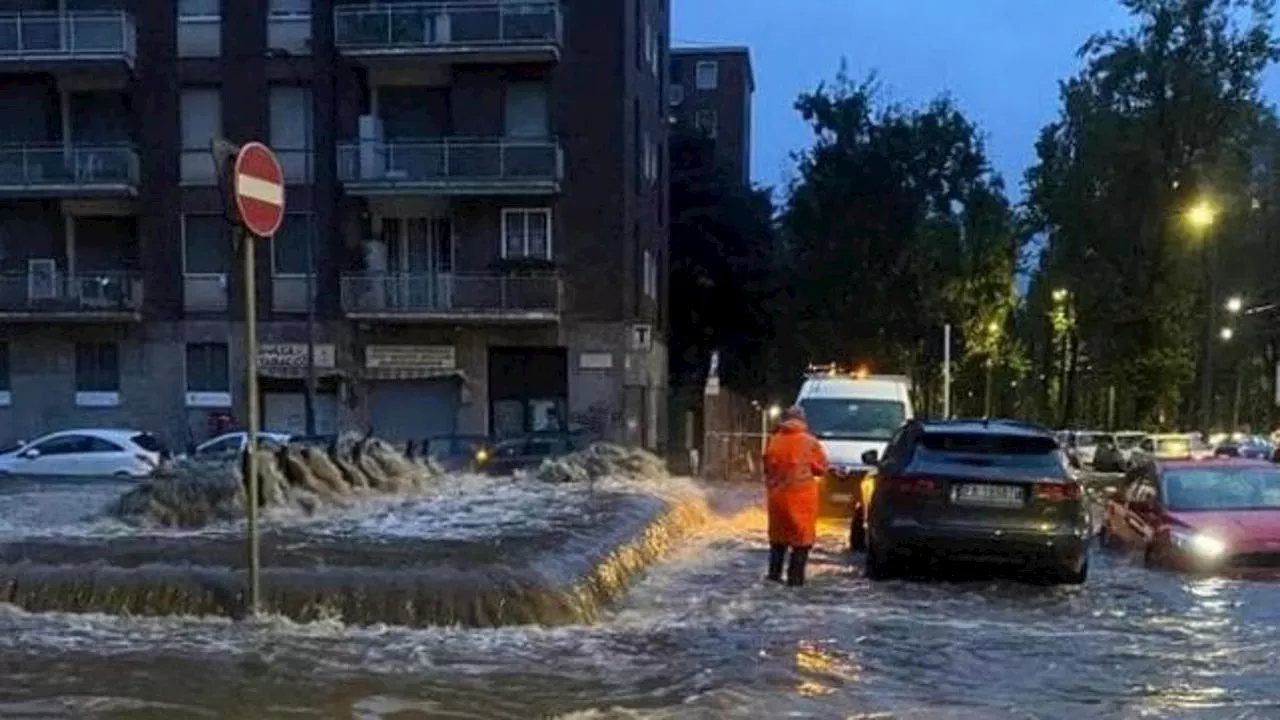 Violento Nubifragio Notturno A Milano Esondato Il Seveso Strade Bloccate Nel Nord Della Citt