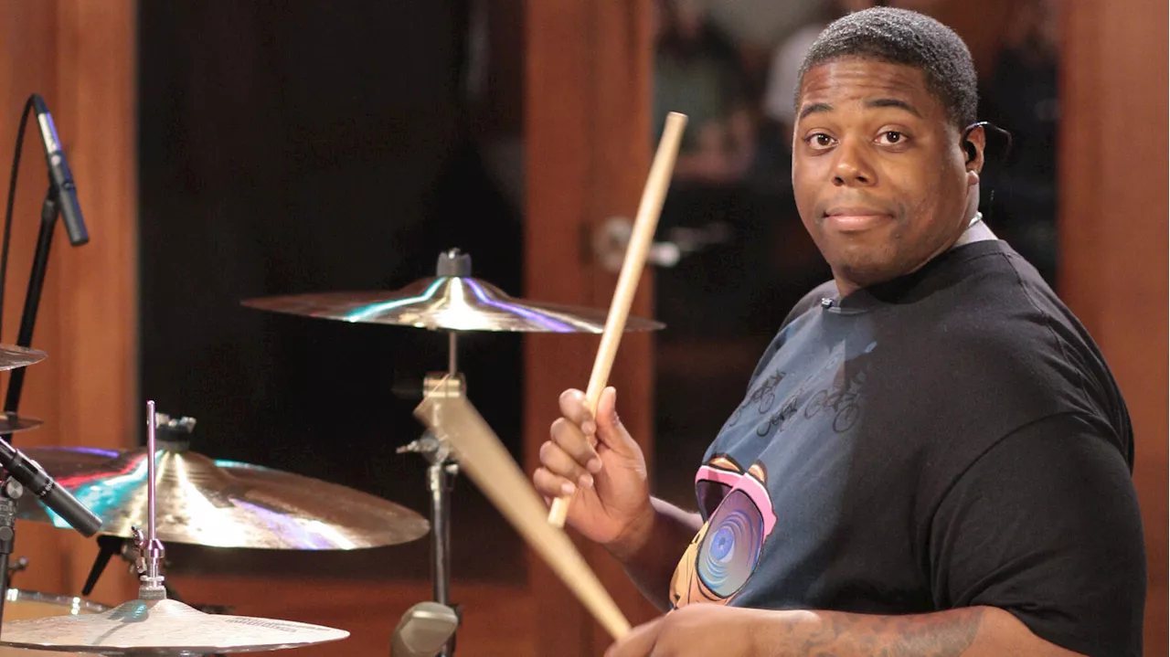 Justin Bieber, Ariana Grande, Travis Barker… Les stars rendent hommage à Aaron Spears, célèbre batteur mort à 47 ans