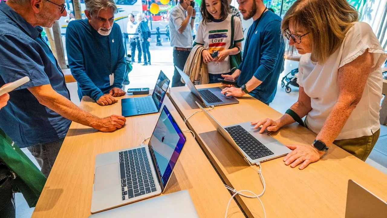 Avec ses nouveaux MacBook, Apple tente de préserver son avance technologique