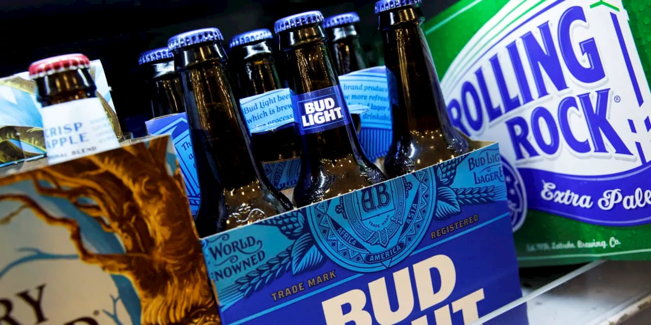 AB InBev Sticks to Profit Forecast Despite Bud Light Hit to U.S. Sales