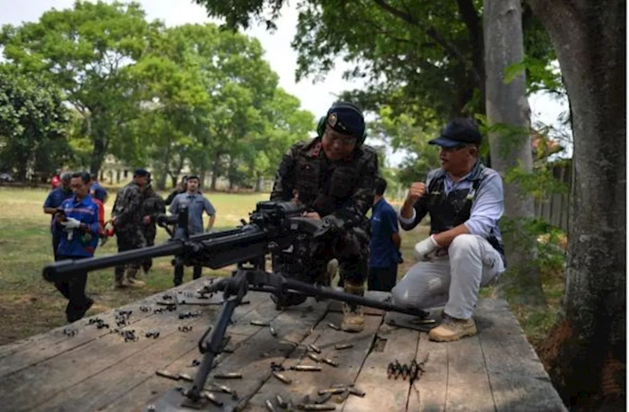 Dirjen KKP Tinjau Perkembangan Pesanan Senapan Mesin dari Pindad