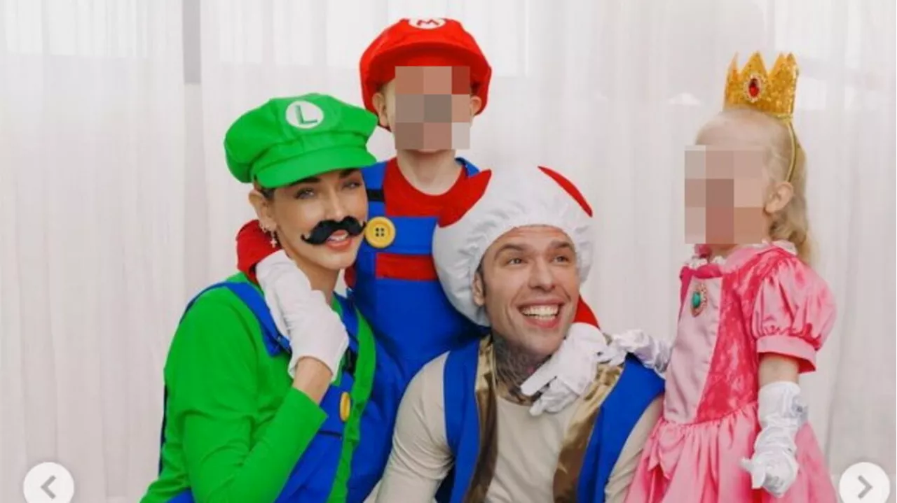 I Ferragnez ad Halloween come Super Mario family