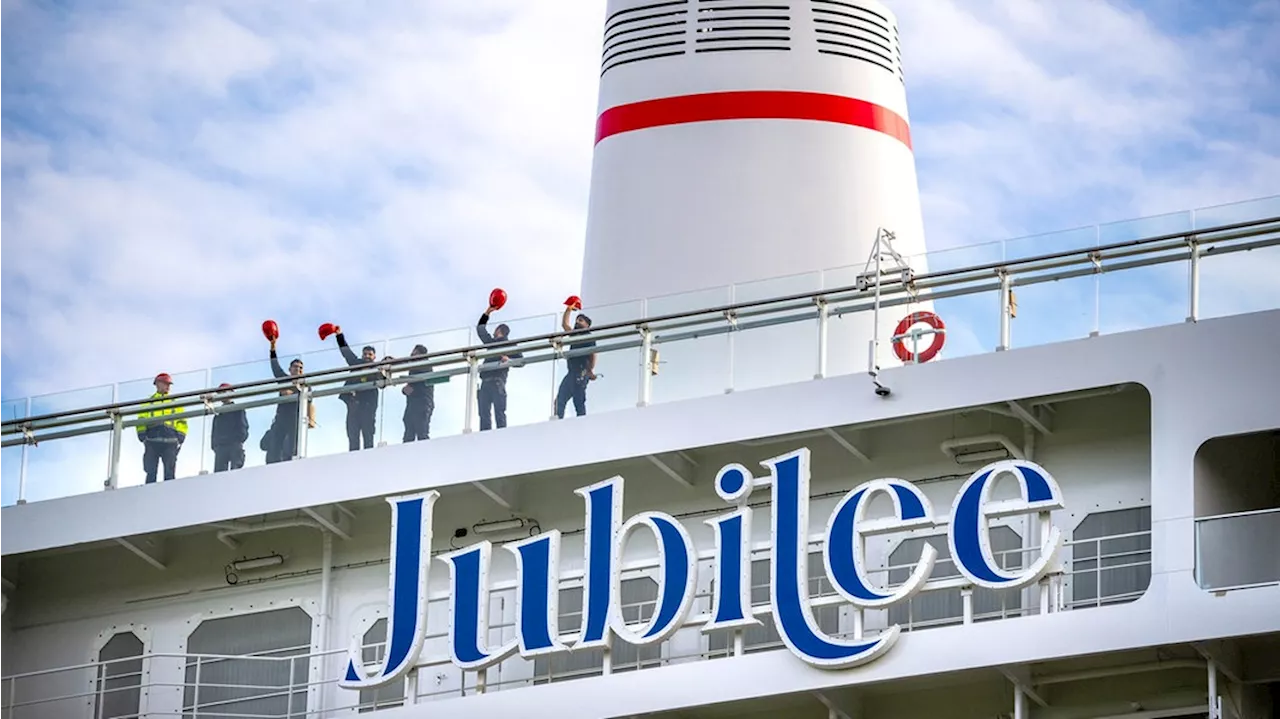 Kreuzfahrtschiff 'Carnival Jubilee' in Eemshaven angekommen