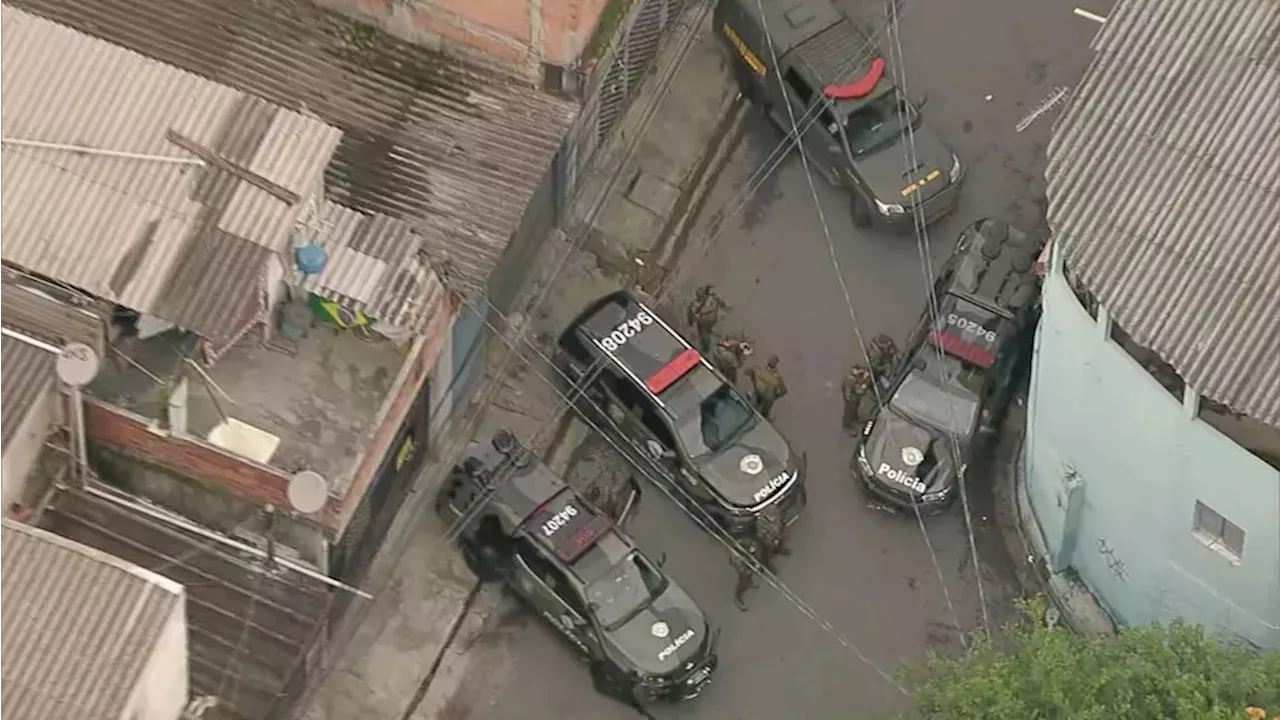 Exército e PM fazem operação para recuperar armas roubadas