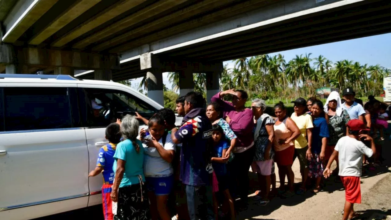 “No habrá amarga Navidad”: AMLO promete agilizar la recuperación de Acapulco tras paso de Otis (Video)