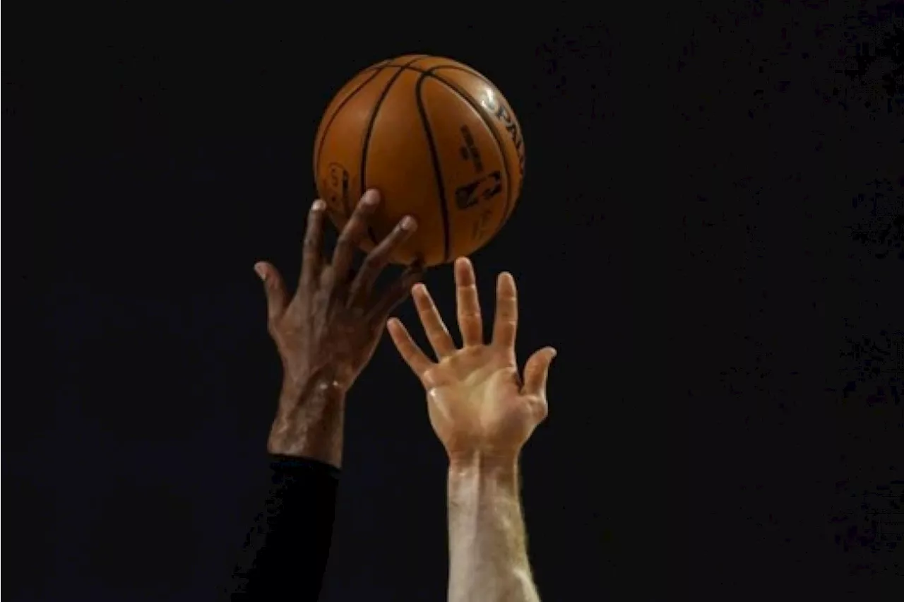 Toumani Camara et les Blazers remportent leur première victoire de la saison à Toronto