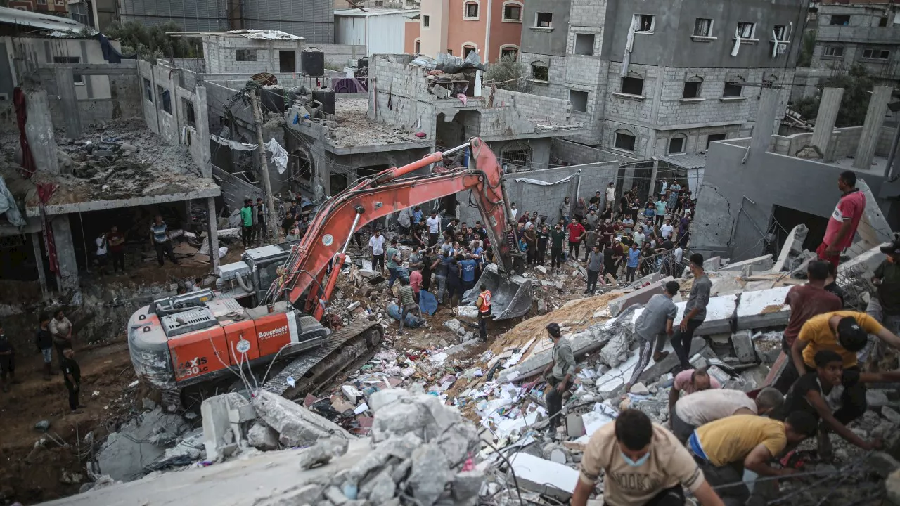 IDF airstrike kills Hamas leader and other terrorists in Jabalia refugee camp