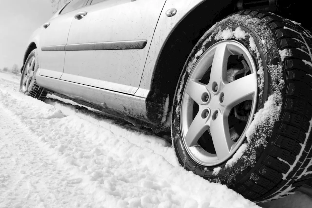 ‘We’re swamped’: Snowfall triggers winter tire surge in Sault