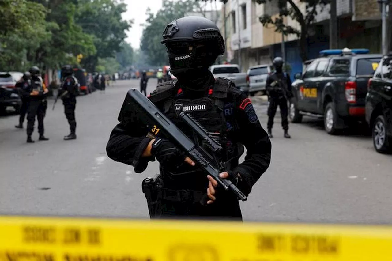 Indonesia arrests militants suspected of plotting to disrupt election